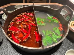 -三出山火锅(南京万象天地店)