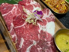 -何发发和牛烧肉·鳗鱼榴莲放题自助(乐峰广场店)