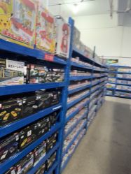 -逝水玩具折扣店