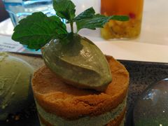 -港丽餐厅(高德置地店)