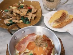 -邢泰记