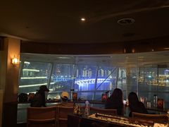 -SU lounge the lake view湖景酒廊