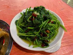 炝炒苕尖-桂萍特色牛筋牛杂(长堤街总店)