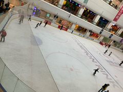-炫采冰场(红博中央公园商场店)