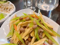 肉烧腐竹-老北京炸酱面大王.铜锅涮肉(朝阳门店)