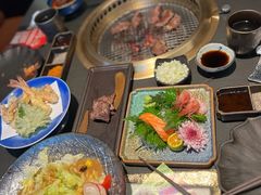 -铭牛烧肉·和牛海鲜自助(高新月牙湖店)