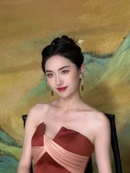 -乐派诗婚纱摄影