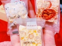 -良品铺子(五角场万达店)