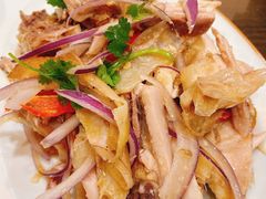 椒麻手撕鸡-老白驼退骨特色美食