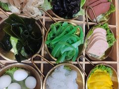 -三顾烤庐·烤鱼·烧烤·龙虾(奉贤店)