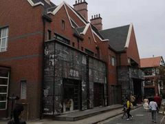 -钟书阁(松江泰晤士小镇店)