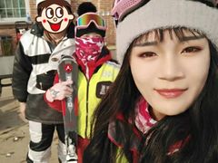 -采薇庄园四季滑雪场