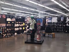 -迪卡侬(苗岭路店)