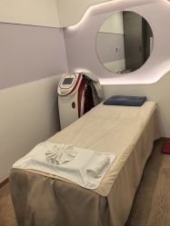 -露娜丽思·问题肌修护中心