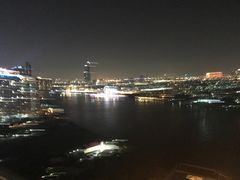 -阿瓦尼河滨曼谷酒店