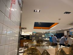 -新大咀港式茶餐厅(宝山万达店)