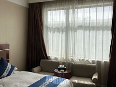 -西港航空酒店(银川南门广场机场巴士店)