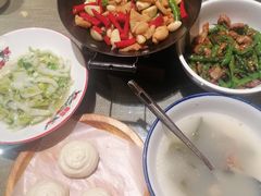 -老湖南民间菜·牛肉十八炒(花都店)
