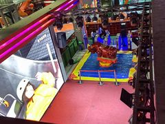 -嗨翻Hi-Fun竞技主题乐园·蹦床亲子生日轰趴(国光1937店)