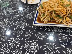 -八两八金·莱芜特色炒鸡(市南漳浦路店)