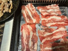 -牛里牛气· 榴莲海鲜鲜牛肉自助火锅·烤肉(横岗店)