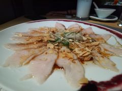 -穹六人间 people 6(岳阳路店)