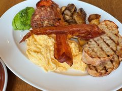 -ROAST coffee & eatery