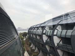 -上海滴水湖皇冠假日酒店