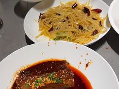 -羊门客在·烤盐池滩羊·川菜