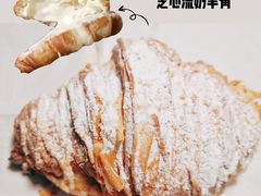 芝心流奶羊角包-麦田工坊(月湖店)