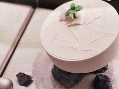 -好利来(上海虹桥新天地Lab主题店)