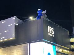 -泡泡玛特POPMART(国金街店)