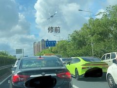 -鲨鱼皮汽车凹陷玻璃修复(静安店)
