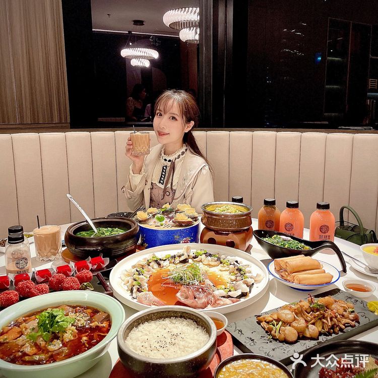 魔都Top1蟹粉捞饭 ｜荟廷·宴