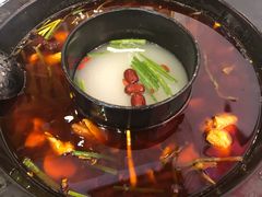 -重庆烧鸡公火锅(簋街店)