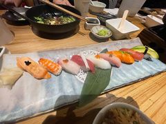 彩虹手握寿司拼盘-隐泉之语日式料理(王府中环店)