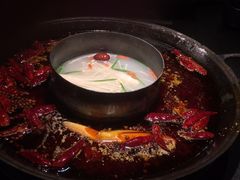 -渝涯重庆豆花老火锅(中赢国际店)