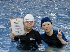 -Swim斯卫姆国际儿童游泳中心(红博中央公园店)