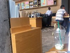 -星巴克臻选(成都环球乐天店)