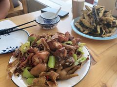 -美顺香食府鱼头老店(雪野湖店)