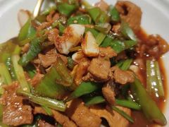 -关东小磨东北菜(漕河泾印象城店)