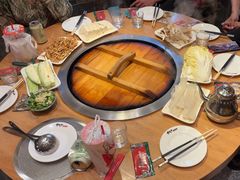 -咱屯子铁锅炖直营店(保利店)