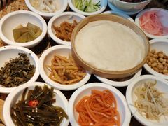 -包整·丝娃娃(一览甲秀楼风景店)