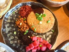 -包整·丝娃娃(一览甲秀楼风景店)