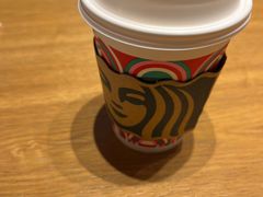 -星巴克臻选(上海中环广场2F店)