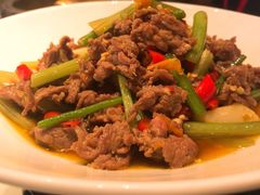 小炒黄牛肉-佬麻雀·剁椒鱼头(京基KK One店)