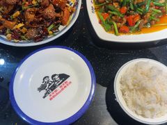 -曹掌柜小酒馆烧烤集团(宾川路店)