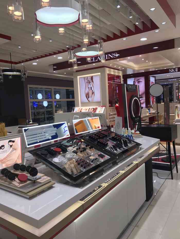 友谊商厦(河西店)-"老牌高消费商场,随着lv,蒂芙尼的撤柜,.