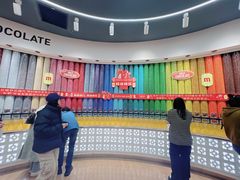 -m豆巧克力世界(上海世茂广场店)