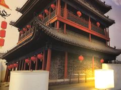 -西安大雁塔科技大学地铁站亚朵酒店